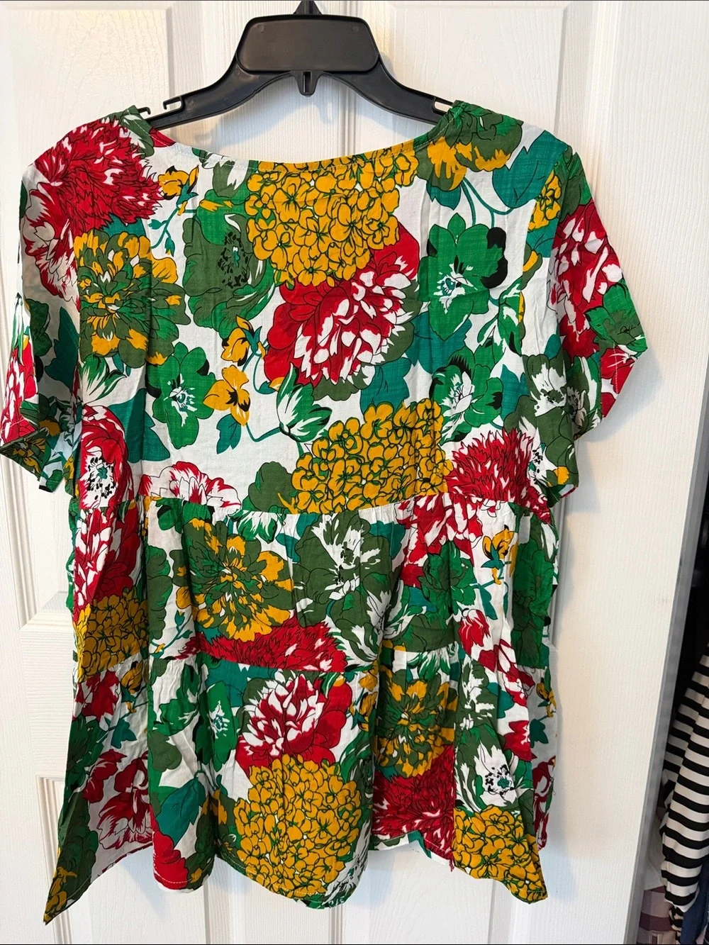 YESNO Floral Short-Sleeve Peasant Top in Green/Red/Yellow NWT XL